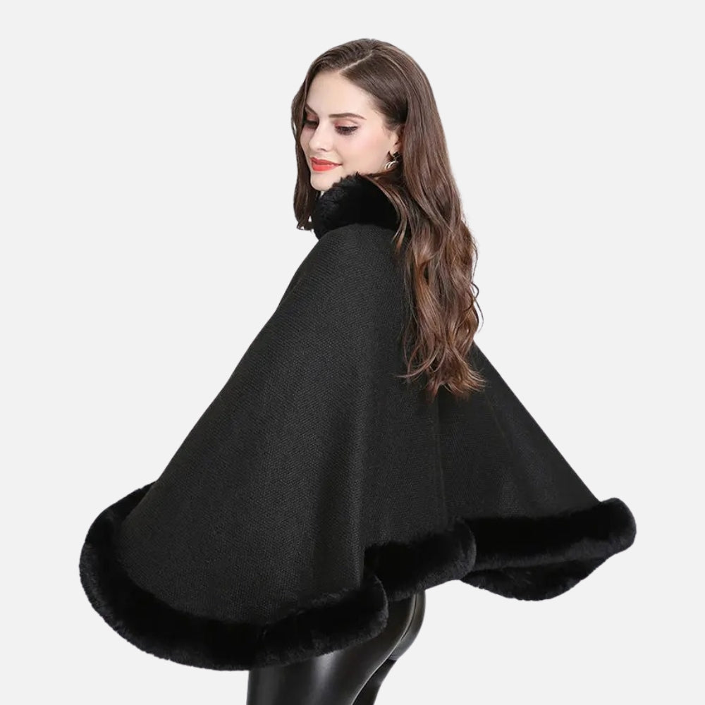 Poncho Bordé de Fourrure